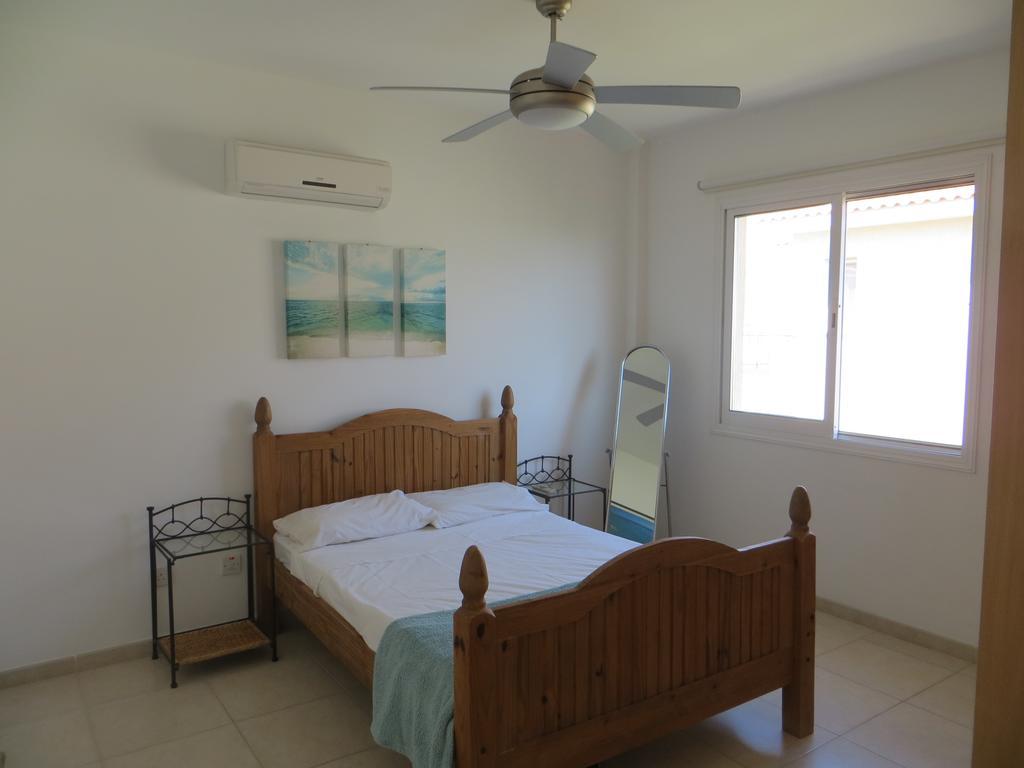 Melania Apartment Paphos Exterior photo