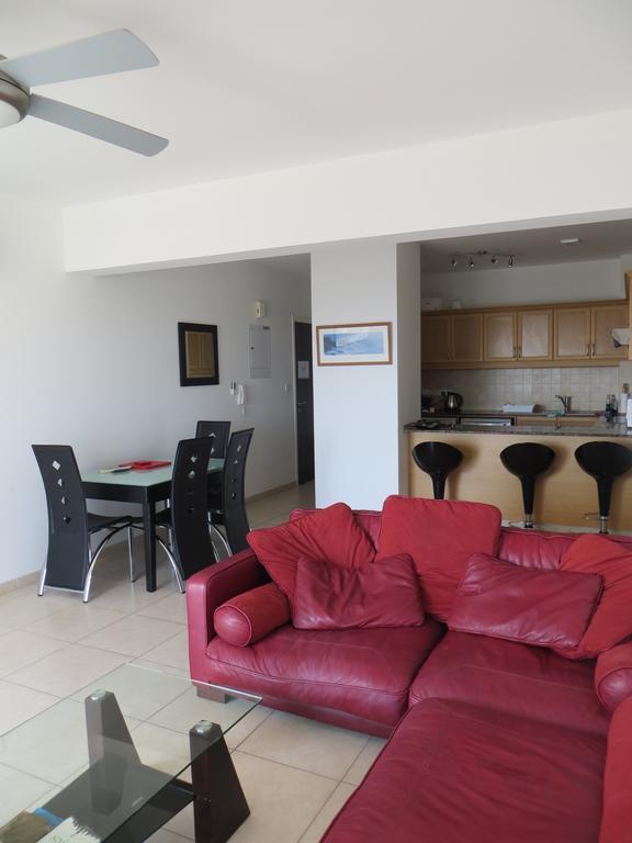 Melania Apartment Paphos Exterior photo